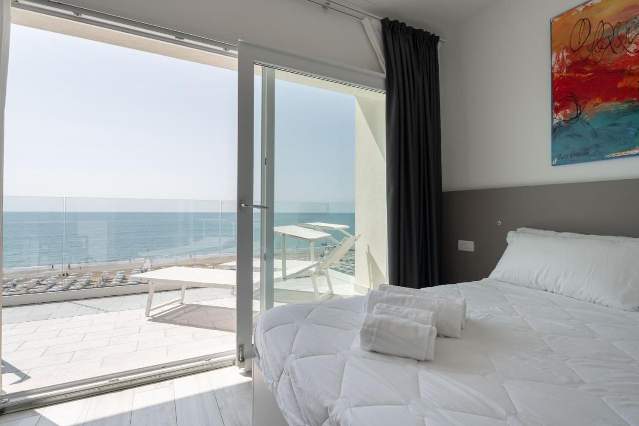 Hotel Boston 3 Stelle Superior Frontemare Lido di Jesolo Exterior foto