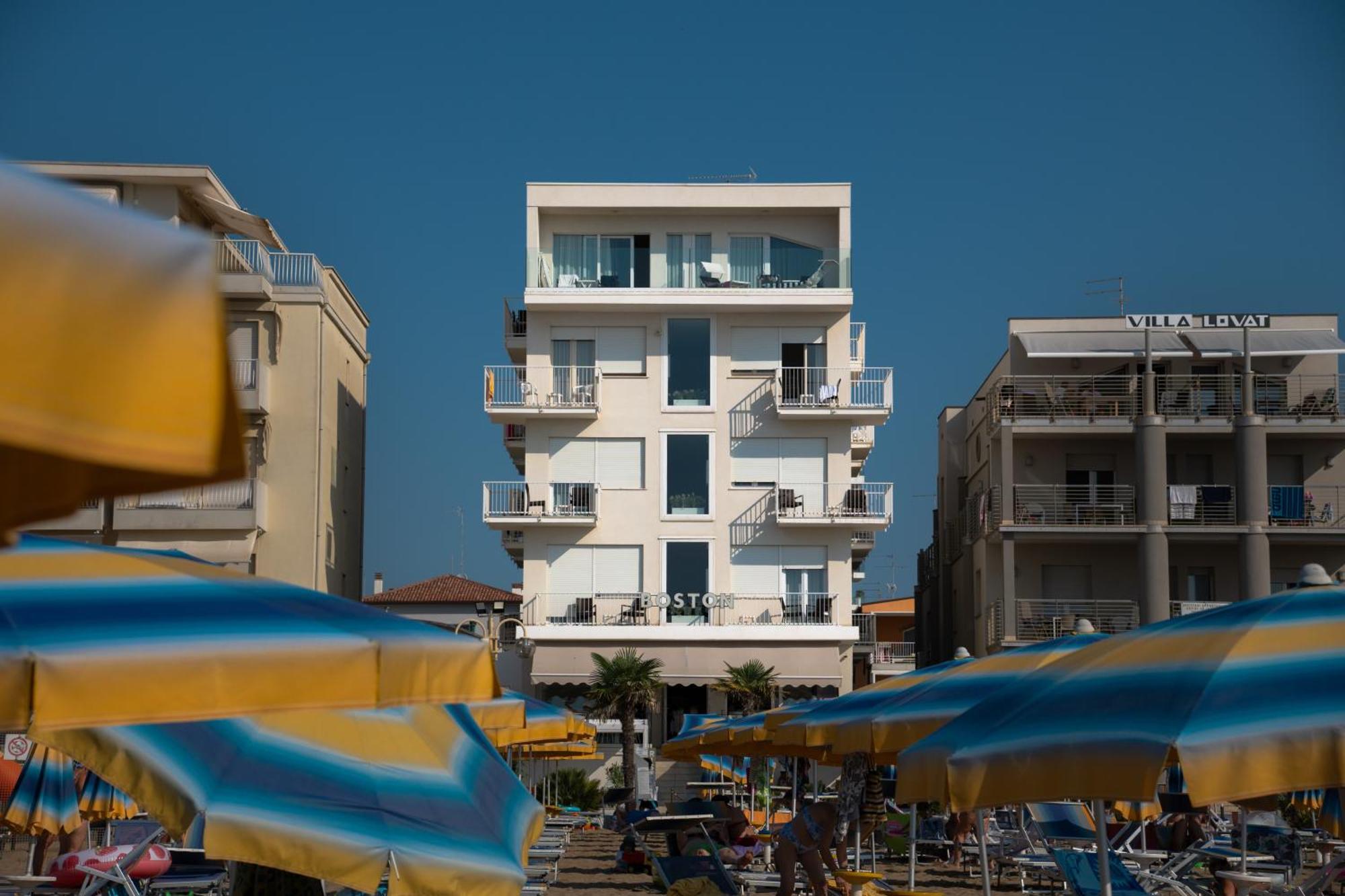 Hotel Boston 3 Stelle Superior Frontemare Lido di Jesolo Exterior foto